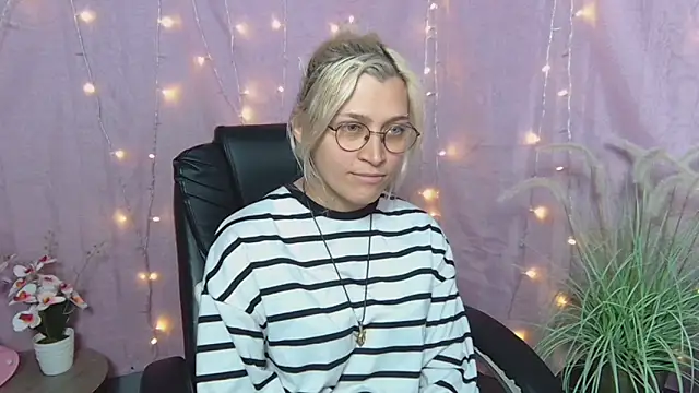 RubyDaviss online show from 05.04.26