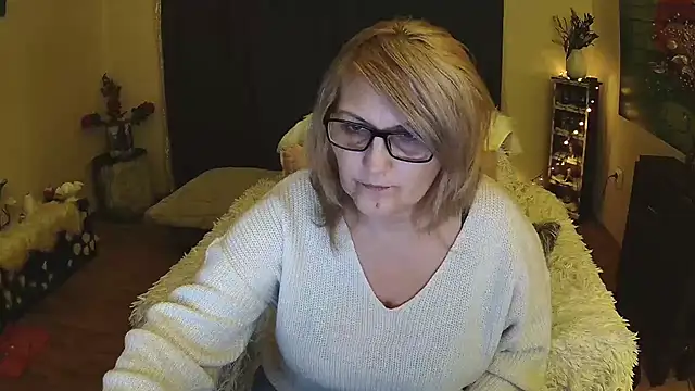 Divineblond online show from 02.11.25