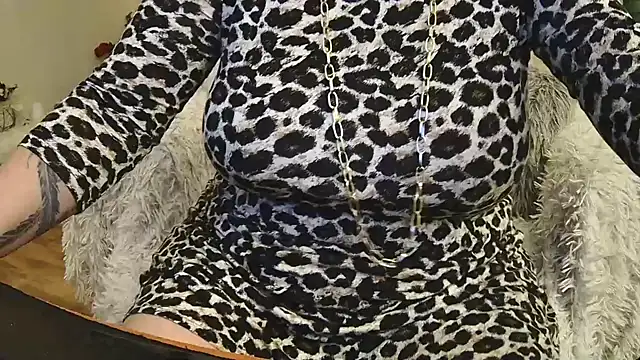 Divineblond online show from 02.12.25