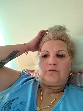 Divineblond online show from 11.03.25