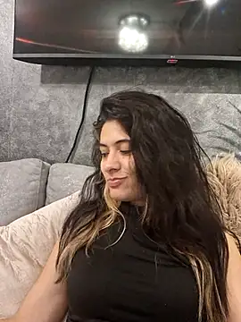 Snapshot of AshleyyHall chatting on 07.11.26 AshleyyHall online show from 07.11.26