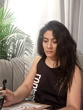 Snapshot of AshleyyHall chatting on 07.31.26 AshleyyHall online show from 07.31.26