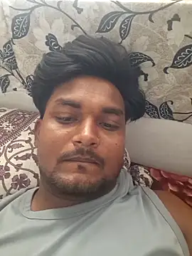 Snapshot of Gujju_here chatting on 05.04.26 Gujju here online show from 05.04.26