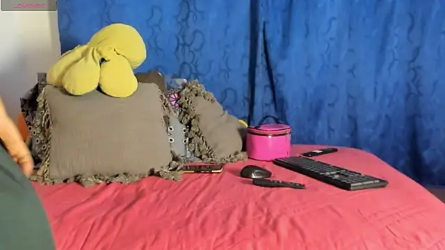 Lara vela online show from 07.24.26