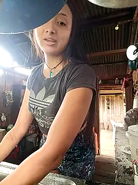 Snapshot of Soffia-zapata chatting on 05.13.26 Soffia-zapata online show from 05.13.26