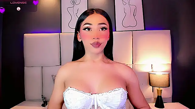 Snapshot of Aleisha_Beaumont chatting on 07.21.26 Aleisha Beaumont online show from 07.21.26