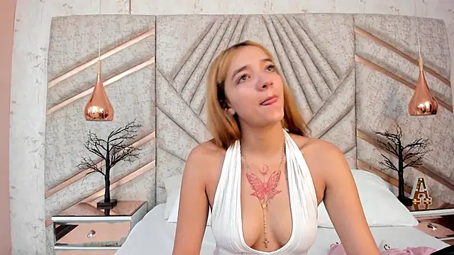 Snapshot of SamaanthaMiller chatting on 05.03.26 SamaanthaMiller online show from 05.03.26