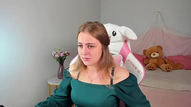 EllaBells online show from 06.25.26
