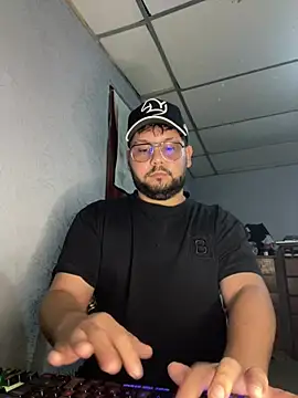 sexy men22cm online show from 06.05.26