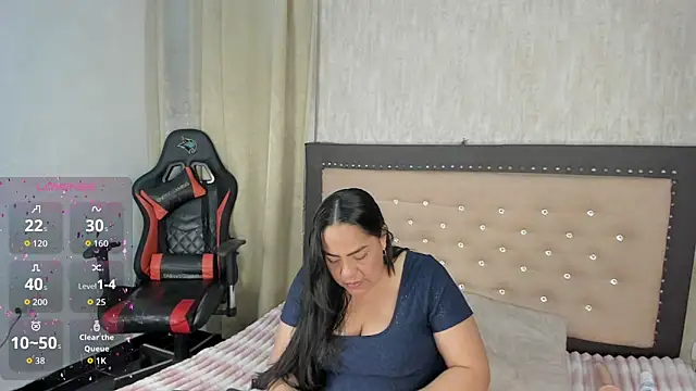 Zoedeleon online show from 06.11.26