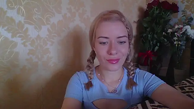 Softy Aura  online show from 07.06.26