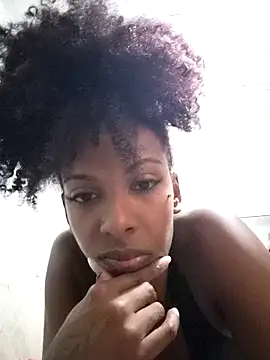 Luara Greluda online show from 04.24.26