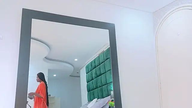 Elektradoll1 online show from 05.21.26