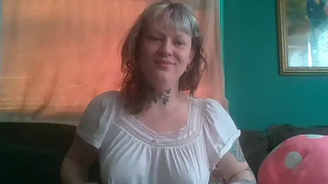 RosieSwitchBitch online show from 05.06.26