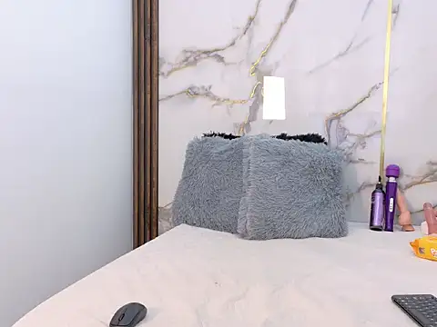 KarlaSmith   online show from 04.30.26