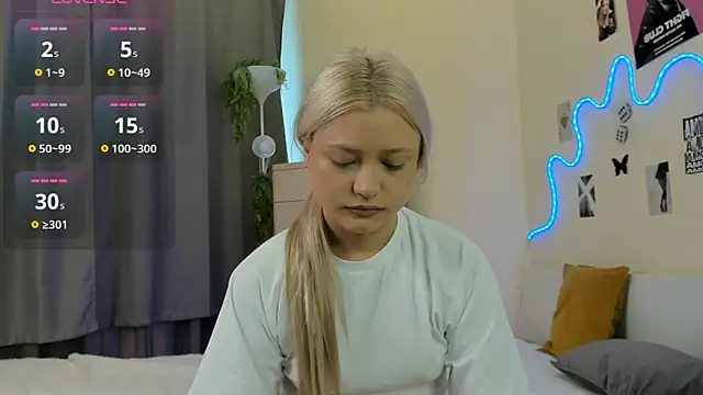 MidnightPoise online show from 07.05.26