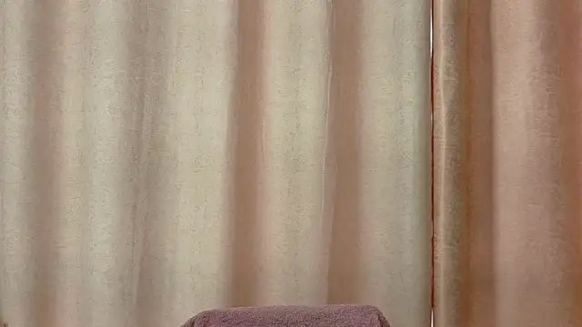Arianna Toro  online show from 06.30.26