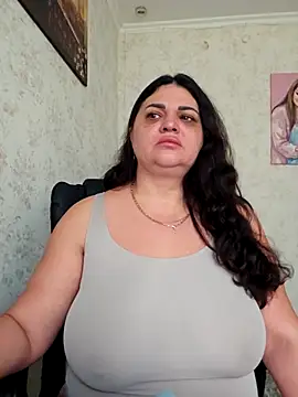 Snapshot of -CUTE-EVVIL- chatting on 05.10.26 -CUTE-EVVIL- online show from 05.10.26