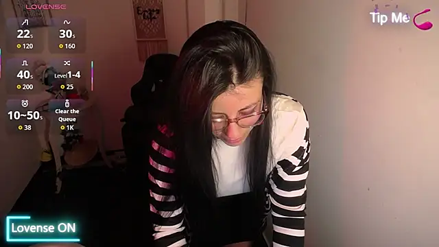 Snapshot of Valeri_bj chatting on 07.27.26 Valeri bj online show from 07.27.26