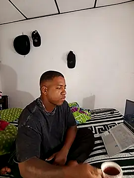 Hector-black online show from 05.10.26