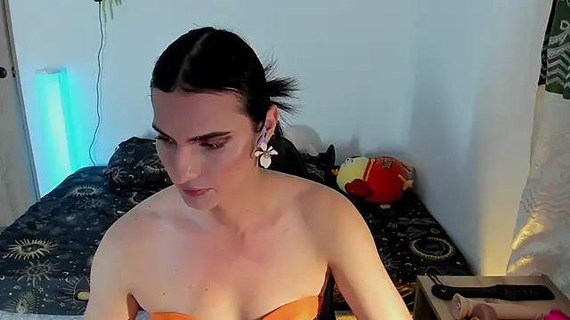  shantallskinny  online show from 05.06.26