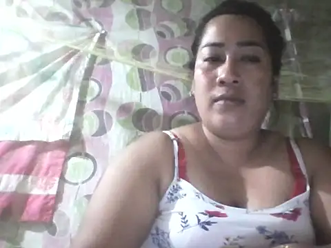 Snapshot of PinayAsh chatting on 04.28.26 PinayAsh online show from 04.28.26