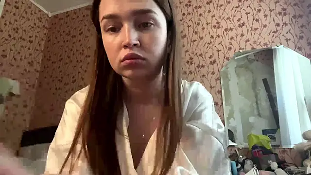 Snapshot of Chloooee chatting on 07.13.26 Chloooee online show from 07.13.26
