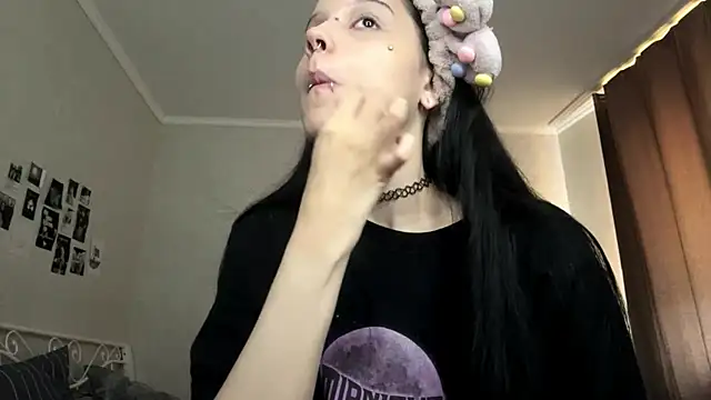 LouisePavlides online show from 06.10.26
