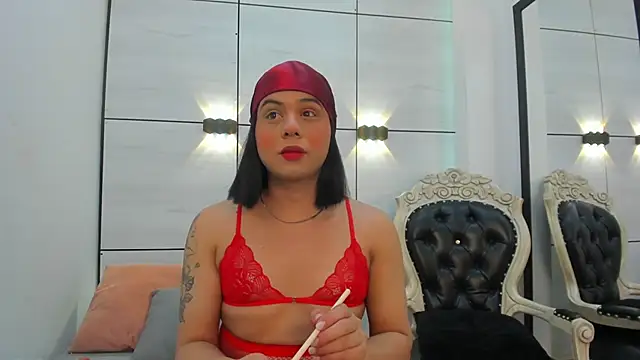Daphne Leia online show from 04.30.26