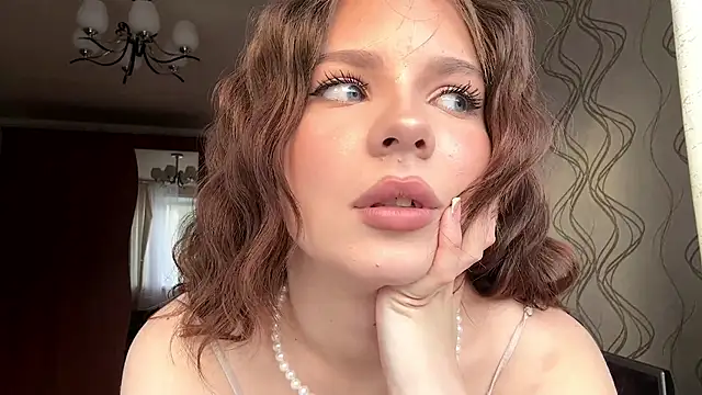 MollyWow online show from 04.29.26