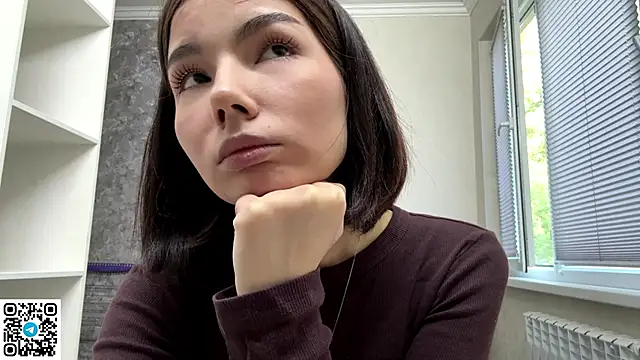 Snapshot of MarylnMonnier chatting on 05.05.26 MarylnMonnier online show from 05.05.26