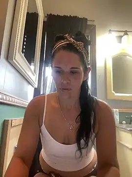 Snapshot of Vanessa_Valentine chatting on 05.22.26 Vanessa Valentine online show from 05.22.26