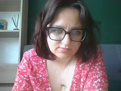 sensual paris online show from 05.25.26