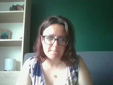 sensual paris online show from 06.01.26