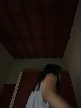 mia moonna online show from 05.06.26
