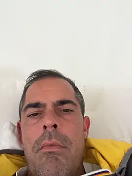 Snapshot of Riccardo86xx chatting on 05.02.26 Riccardo86xx online show from 05.02.26