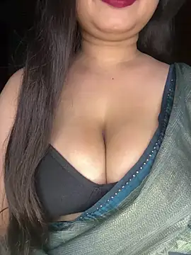 Snapshot of Naughty_pooja44 chatting on 05.09.26 Naughty pooja44 online show from 05.09.26