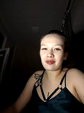 Snapshot of HotVibeK chatting on 05.04.26 HotVibeK online show from 05.04.26