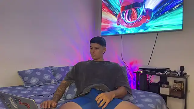 SexxxySquirterStev777 online show from 06.08.26
