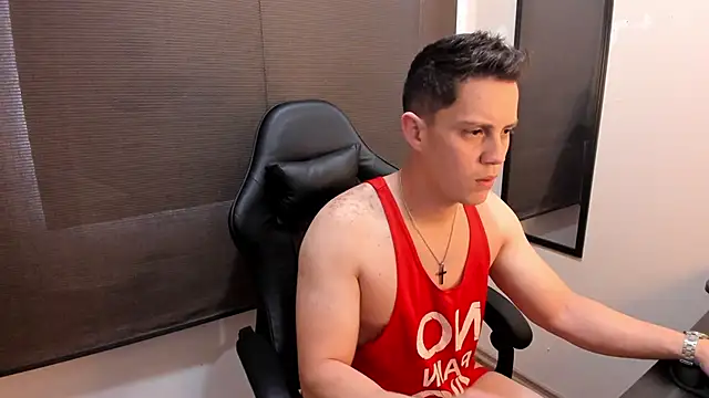 Snapshot of KendricTorres chatting on 05.28.26 KendricTorres online show from 05.28.26