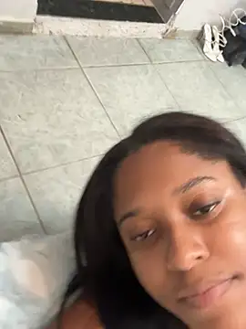 camillevi31 online show from 04.27.26