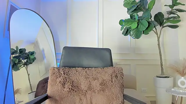 MayaLee  online show from 05.21.26
