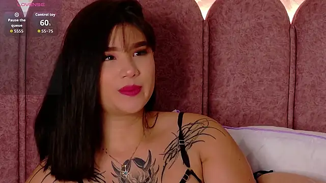 Emily-Cooper- online show from 05.13.26
