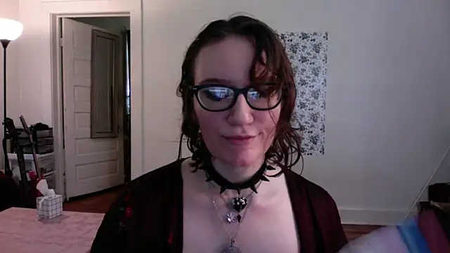 AnnywnBelle online show from 04.30.26