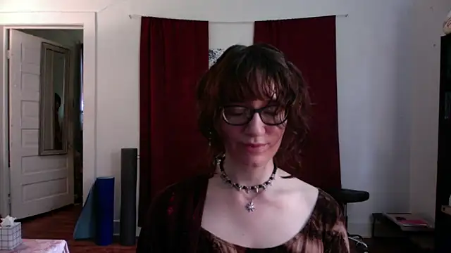 AnnywnBelle online show from 05.12.26