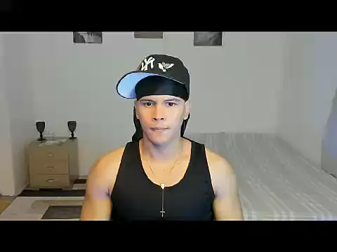 Snapshot of sant_wahlberg chatting on 05.20.26 sant wahlberg online show from 05.20.26
