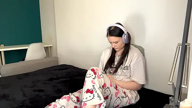 AmbientInvalid online show from 05.01.26