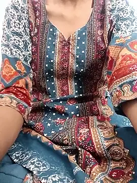 Lovey-77 online show from 04.30.26