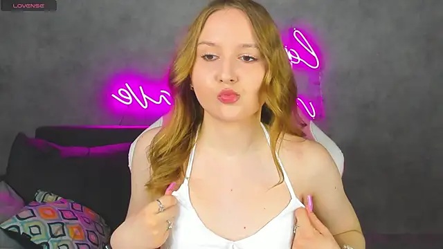 Emmaa Kimm online show from 06.15.26