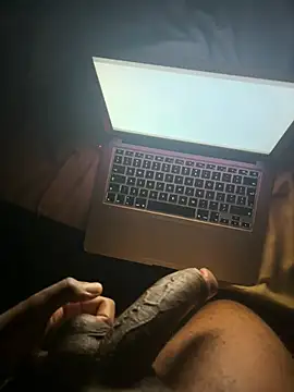 Freakstarza online show from 05.05.26